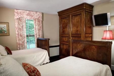 200 South Street Inn - 62