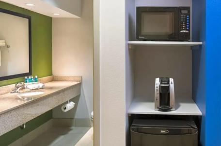 Holiday Inn Express - Collins Road, An Ihg - 48