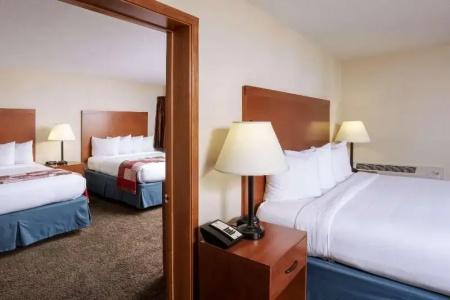 Quality Inn Oakwood - 59