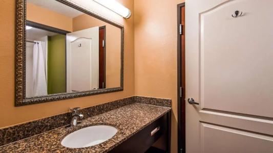 Best Western Plus Gen x Inn - 28