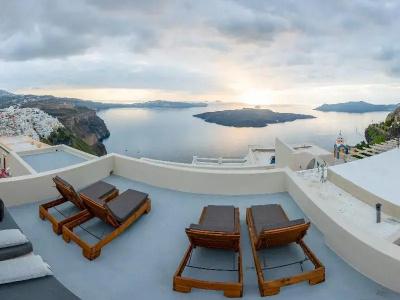 Caldera Cliff Illusion - 104