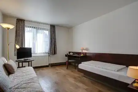 Trip Inn Krefeld - 10
