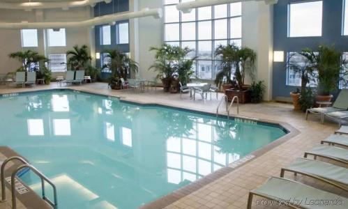 Hilton Suites Oceanfront - 12