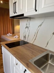Rias Penthouse Suites - 117
