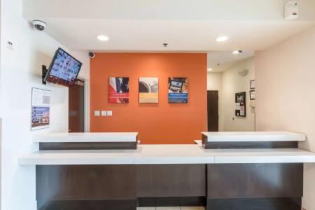 6-Laredo, TX - Airport - 11