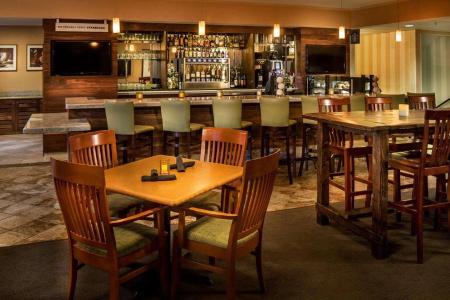 DoubleTree by Hilton - 24