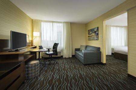 Fairfield Inn & Suites by Marriott Downtown - 34