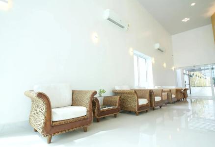 Convenient Grand - 12