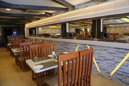 The Curzon Court - 32