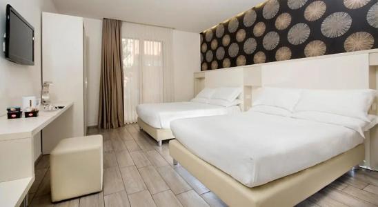 L'Hotel - 46