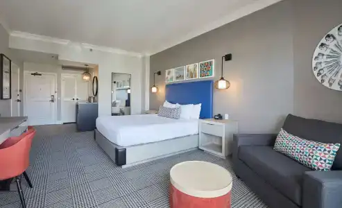The Waterfront Beach Resort, A Hilton - 17