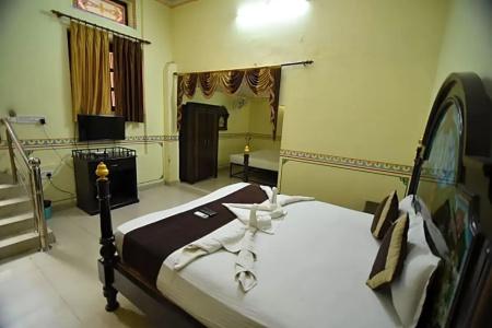 Vaishnavi - 102