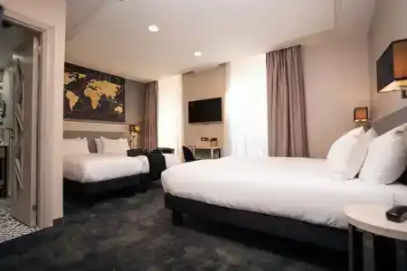 Hôtel Univers - 47