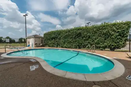 Microtel Inn & Suites by Wyndham Ft. Worth North/At Fossil - 12