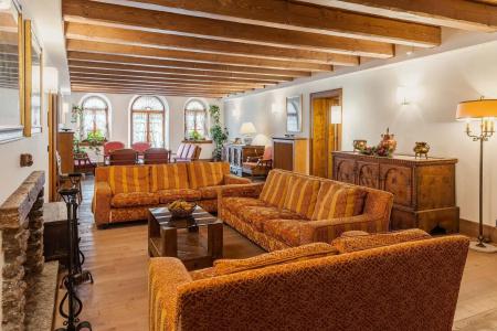 Royal Cortina - 15