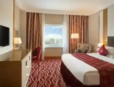 Ramada Plaza - 6