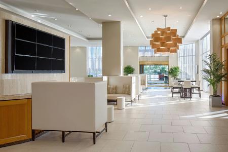 DoubleTree by Hilton Houston Greenway Plaza - 39