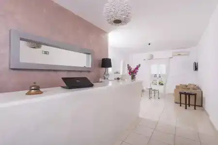 Bella Santorini - 1