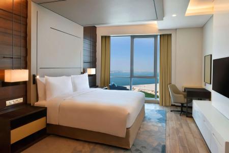 Hilton - 2