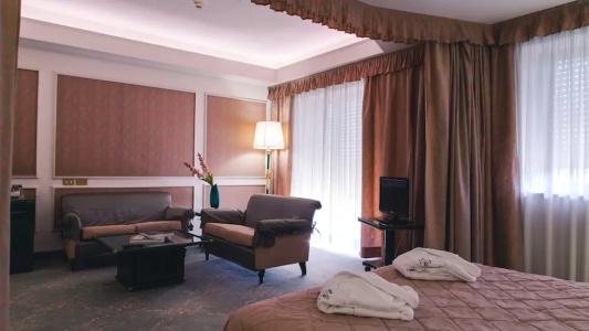 Grand Excelsior's - 165