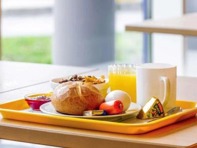 Ibis Budget SeAeropuerto - 8