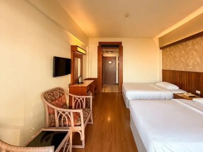 Golden Beach Pattaya - 48