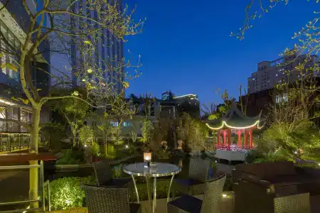 Golden Tulip Shanghai Rainbow - 23