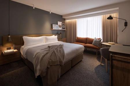 Rydges - 52