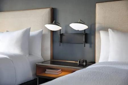 Courtyard by Marriott Chicago Downtown/River North - 73