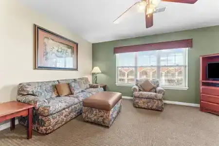 Grand Crowne by Capital Vacations - 127