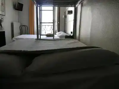 Hôtel des Ambassadeurs - 64