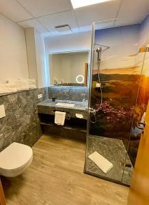 & Restaurant Bergfried - 35