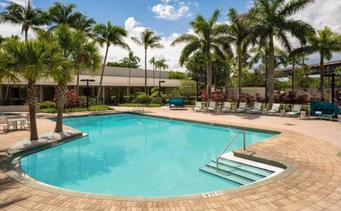 Courtyard by Marriott Miami Airport - 15