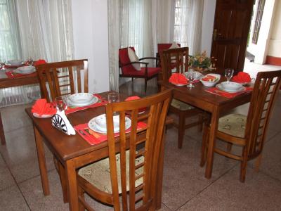 Tree Breeze Inn - 13