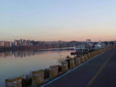 The Riverside - 22