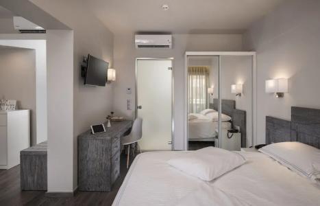 Bio Suites - 102