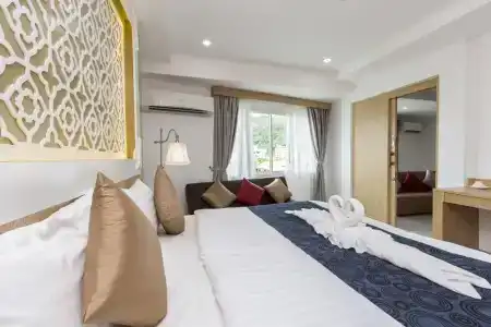 Triple Three Patong - 34