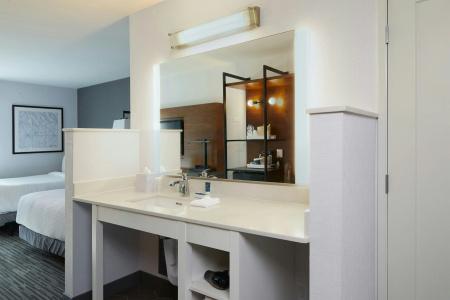 Four Points by Sheraton Los Angeles Westside - 4
