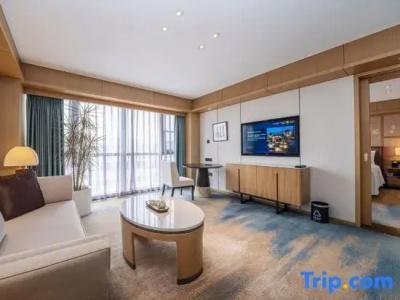 The Lakeview - 77