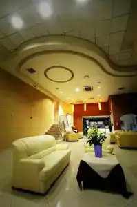 Triton Boutique - 1