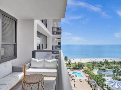 The Alexander All Suites - 383