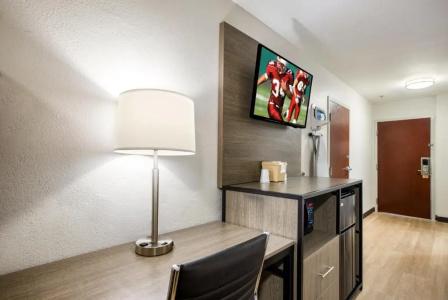 Red Roof Inn Plus+ & Suites Savannah – i-95 - 42