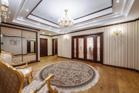Royal Residence - 193