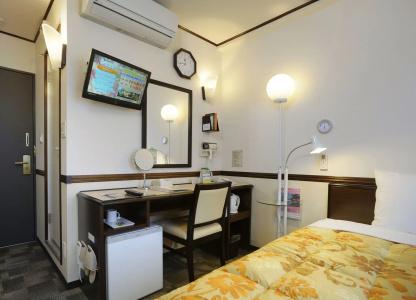 Toyoko Inn Hokkaido Sapporo-eki Nishi-guchi Hokudai Mae - 4
