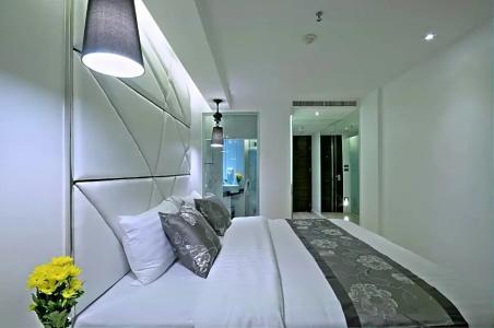 Sukhumvit Suites - 61