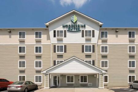 WoodSpring Suites - 9