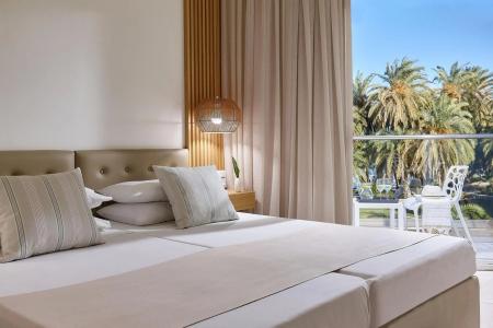 Zephyros Beach Boutique - 3