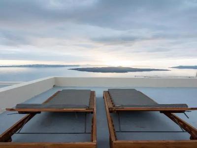 Caldera Cliff Illusion - 106