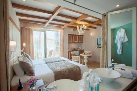 The King Jason Paphos - Designed for Adults - 41