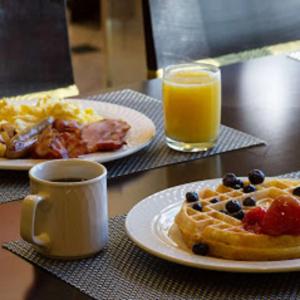 Hilton Garden Inn - 8